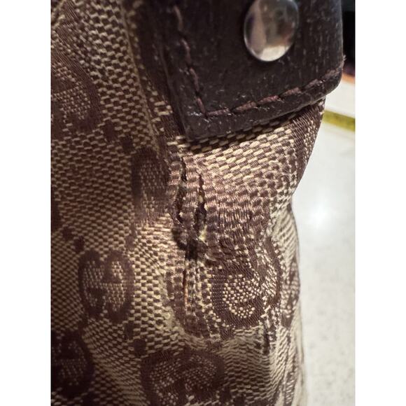 Gucci GG canvas hobo shoulder bag in brown with leather trim - Picture 10 of 15